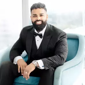 Ashar Siddiqui, Surrey, Real Estate Agent